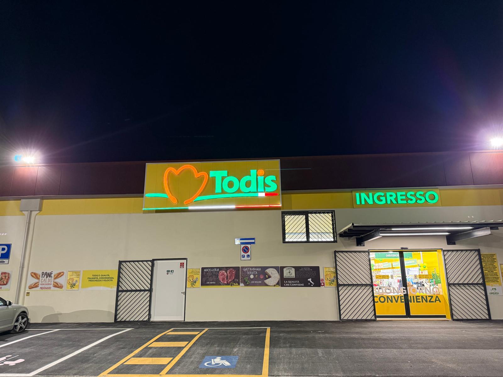 Todis - insegna completata